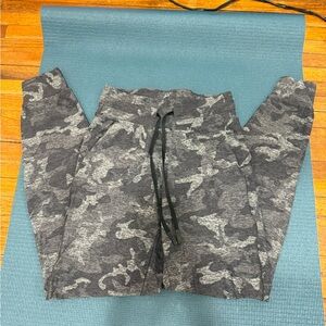 Lululemon Athletica Heathered Gray Leggings